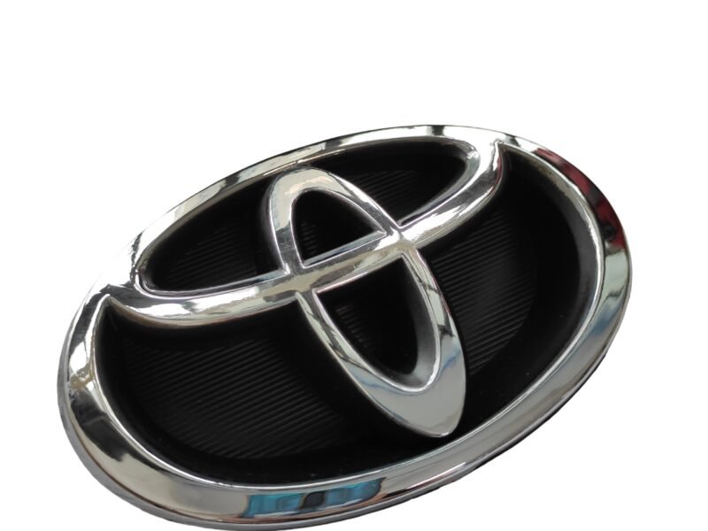Toyota Lateral-cut Head Emblem Yaris 2006 Chrome 130x90mm OEM Front Badge Replacement